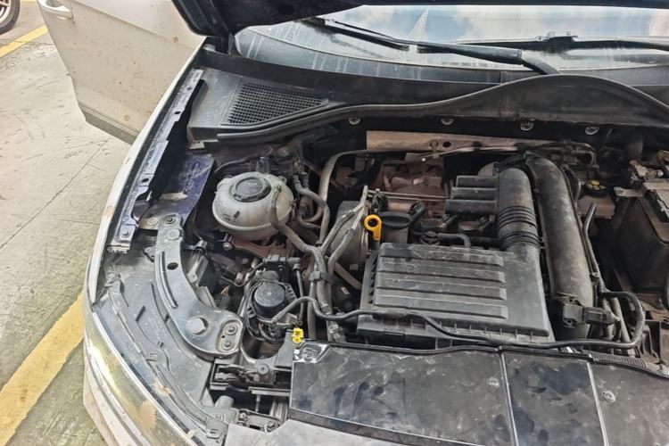 Used Volkswagen T-ROC 2020 280TSI DSG Two-Wheel-Drive Elite Version Engine Bay Right