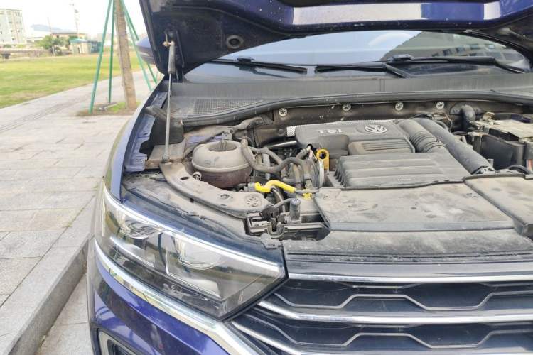Used Volkswagen T-ROC 2020 280TSI DSG Two-Wheel Drive Comfort Version Engine Bay Right