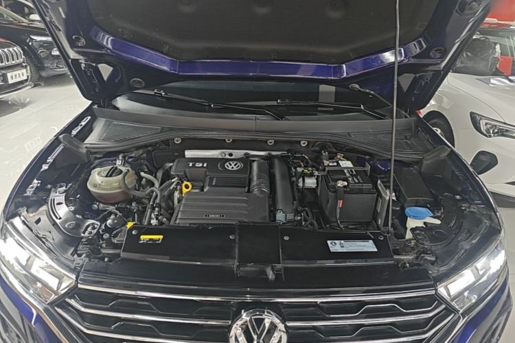 Used Volkswagen T-ROC 2020 230TSI DSG Two-Wheel Drive Advanced Version Engine Bay