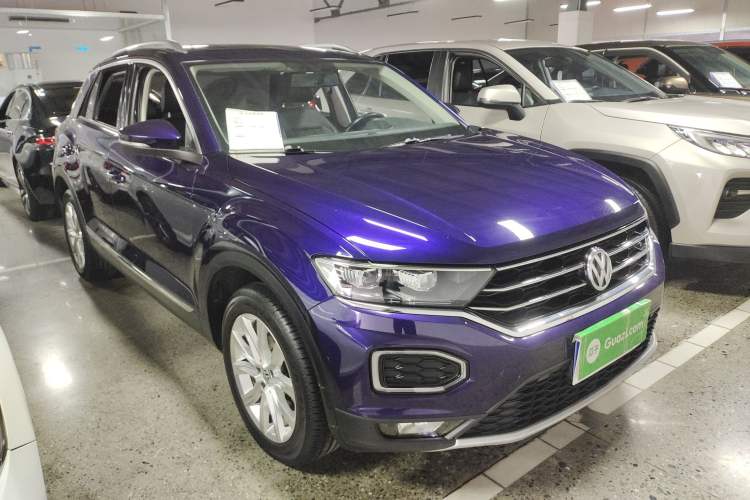 Used Volkswagen T-ROC 2020 230TSI DSG Two-Wheel Drive Advanced Version Front Right 45 Deg