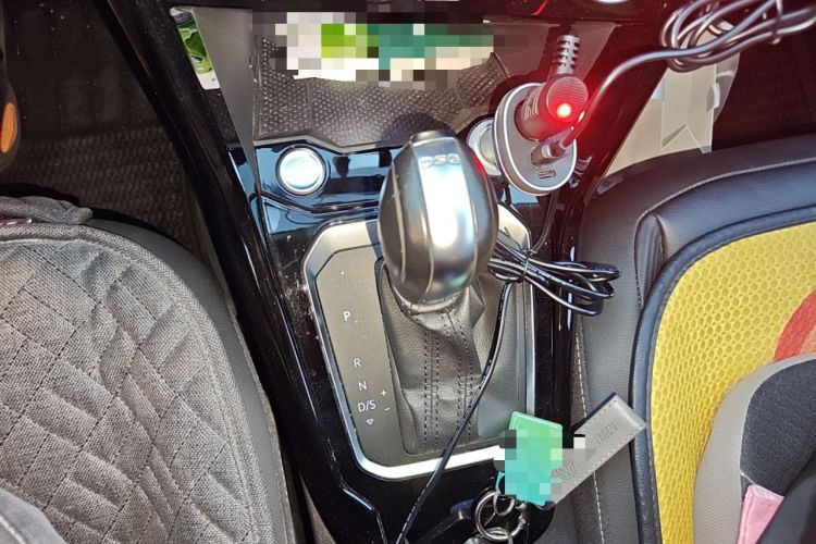 Used Volkswagen T-ROC 2020 280TSI DSG Two-Wheel Drive Comfort Version Gear Lever