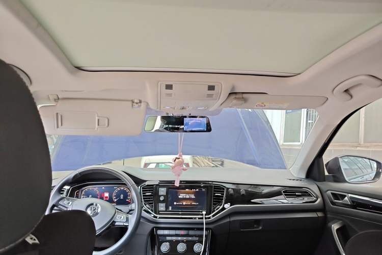 Used Volkswagen T-ROC 2020 280TSI DSG Two-Wheel Drive Comfort Version Headliner