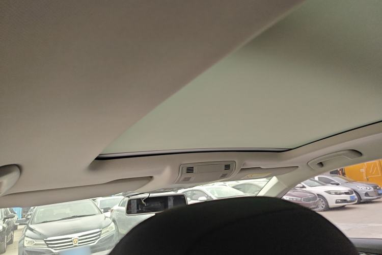 Used Volkswagen T-ROC 2020 280TSI DSG Two-Wheel Drive Comfort Version Headliner
