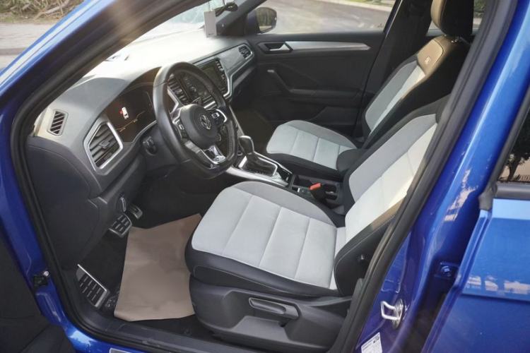 Used Volkswagen T-ROC 2020 280TSI DSG Two-Wheel Drive R-Line Pro Interior 1