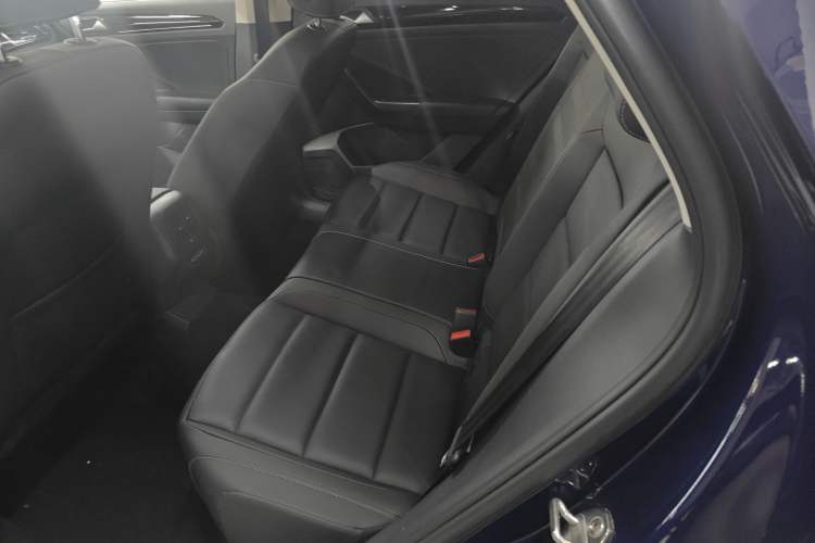 Used Volkswagen T-ROC 2020 280TSI DSG Two-Wheel Drive Comfort Version Interior 1