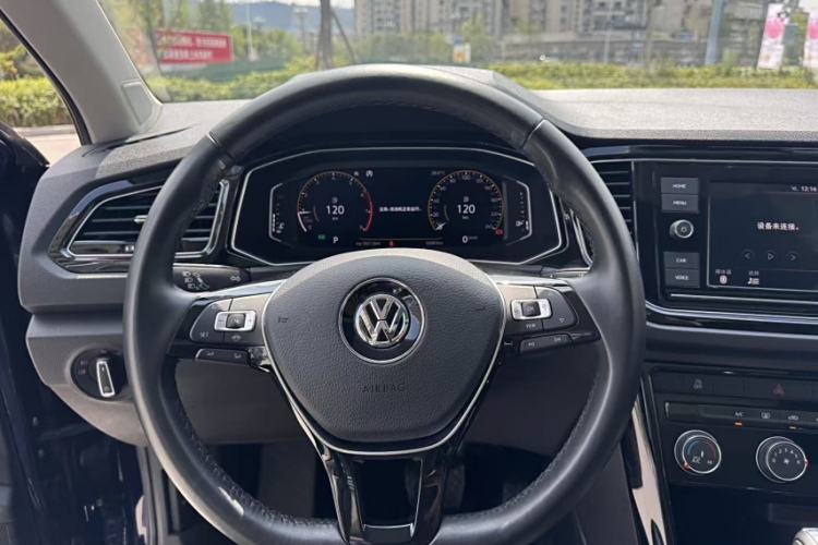 Used Volkswagen T-ROC 2020 280TSI DSG Two-Wheel Drive Comfort Version Interior 2