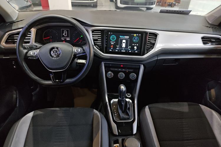 Used Volkswagen T-ROC 2020 230TSI DSG Two-Wheel Drive Advanced Version Interior 3