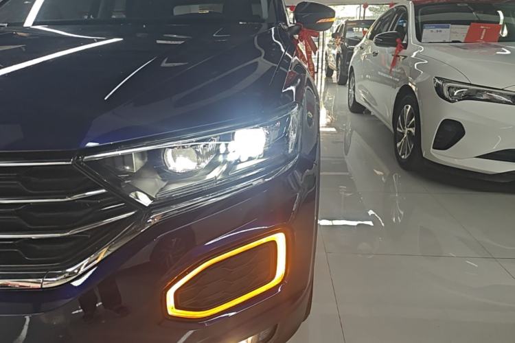 Used Volkswagen T-ROC 2020 230TSI DSG Two-Wheel Drive Advanced Version Left Front Headlight
