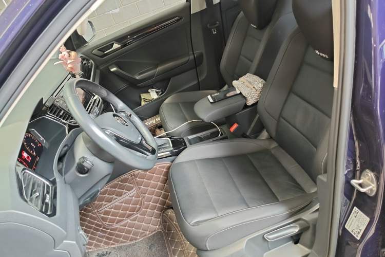 Used Volkswagen T-ROC 2020 280TSI DSG Two-Wheel Drive Comfort Version Left Front Seat