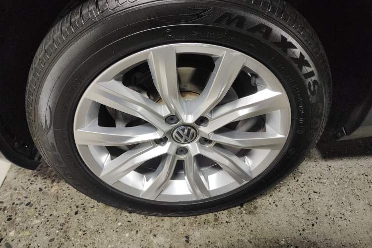 Used Volkswagen T-ROC 2020 230TSI DSG Two-Wheel Drive Advanced Version Left Front Wheel Hub