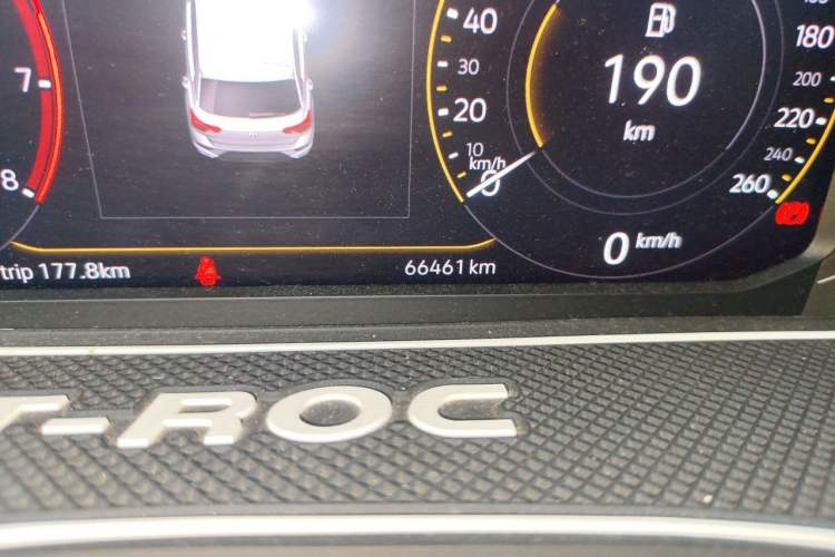 Used Volkswagen T-ROC 2020 280TSI DSG Two-Wheel Drive Comfort Version Odometer Close Up