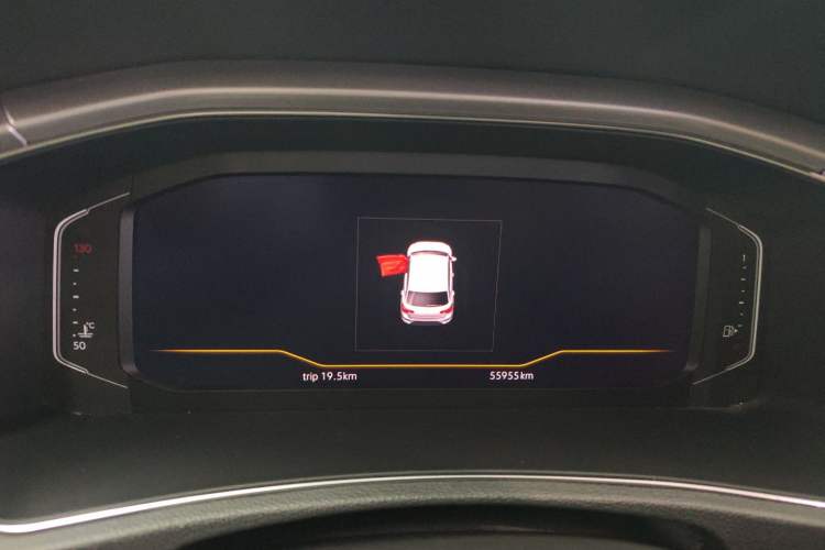 Used Volkswagen T-ROC 2020 280TSI DSG Two-Wheel Drive R-Line Pro Odometer Close Up