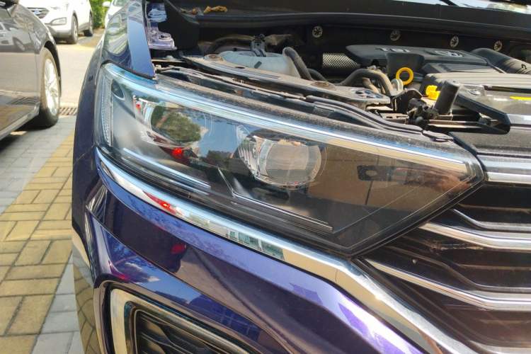 Used Volkswagen T-ROC 2020 280TSI DSG Two-Wheel Drive Comfort Version Right Front Headlight