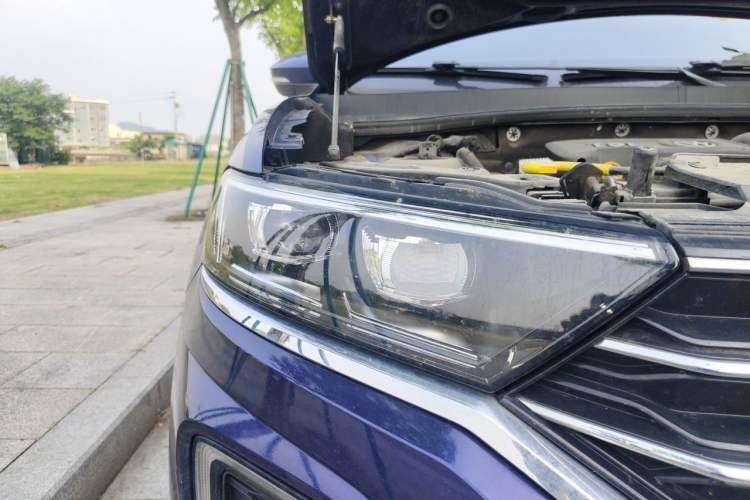 Used Volkswagen T-ROC 2020 280TSI DSG Two-Wheel Drive Comfort Version Right Front Headlight