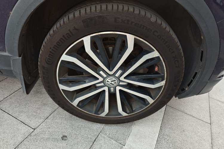 Used Volkswagen T-ROC 2020 280TSI DSG Two-Wheel Drive Comfort Version Right Front Wheel Hub