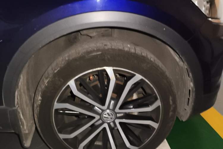 Used Volkswagen T-ROC 2020 280TSI DSG Two-Wheel Drive Comfort Version Right Front Wheel Hub
