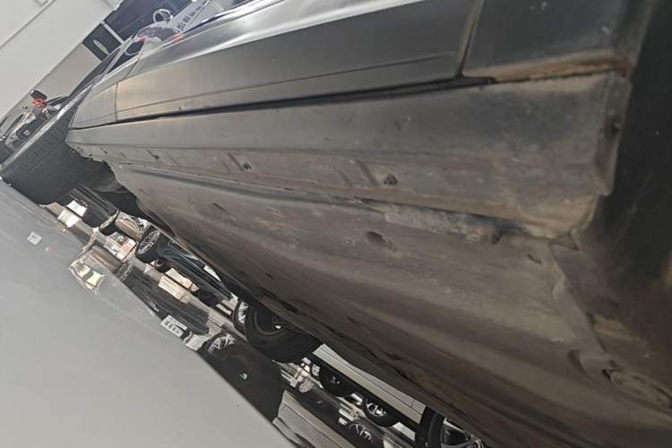 Used Volkswagen T-ROC 2020 230TSI DSG Two-Wheel Drive Advanced Version Right Side Sill