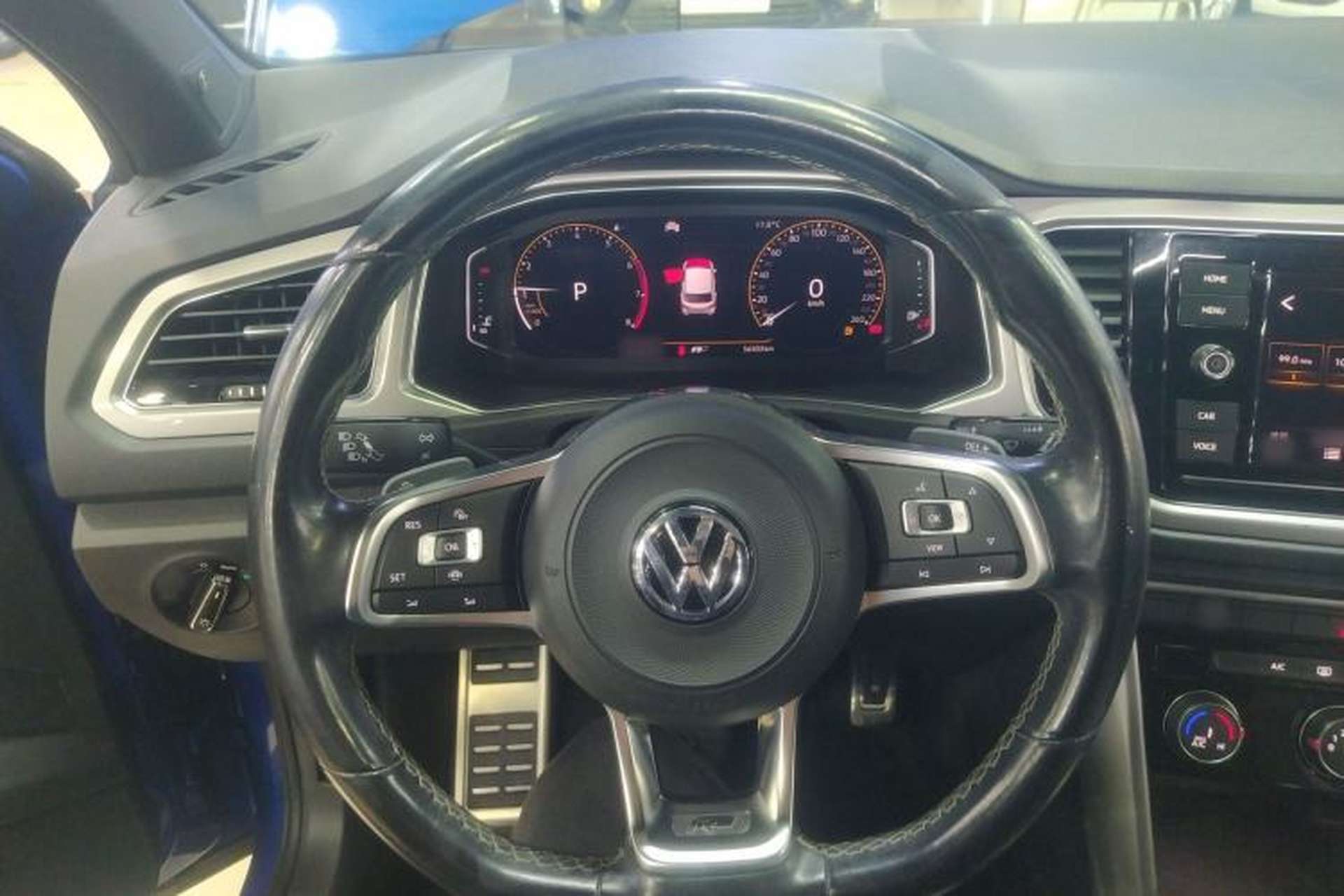 Used Volkswagen T-ROC 2020 280TSI DSG Two-Wheel Drive R-Line Pro Steering Wheel