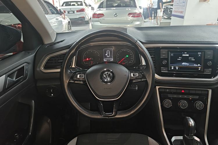 Used Volkswagen T-ROC 2020 230TSI DSG Two-Wheel Drive Advanced Version Steering Wheel