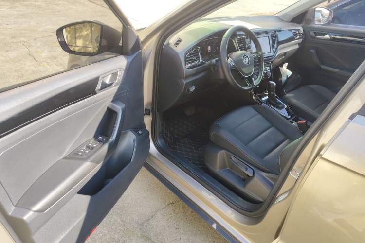 Used Volkswagen T-ROC 2020 280TSI DSG Two-Wheel Drive Comfort Version Driver Seat