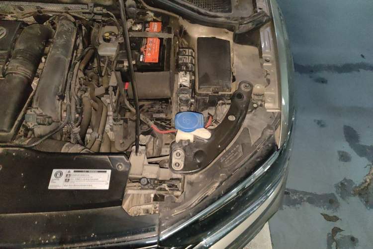 Used Volkswagen T-ROC 2020 280TSI DSG Two-Wheel Drive Comfort Version Engine Bay Left