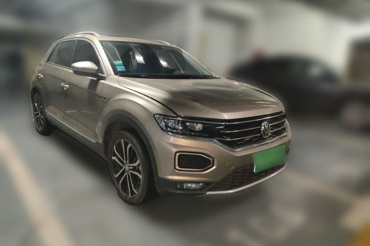Used Volkswagen T-ROC 2020 280TSI DSG Two-Wheel Drive Comfort Version Front Right 45 Deg