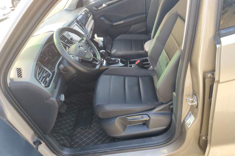 Used Volkswagen T-ROC 2020 280TSI DSG Two-Wheel Drive Comfort Version Left Front Seat