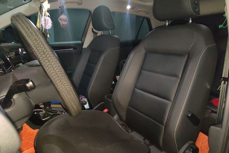 Used Volkswagen T-ROC 2020 280TSI DSG Two-Wheel Drive Comfort Version Left Front Seat