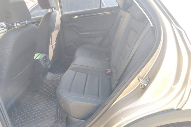 Used Volkswagen T-ROC 2020 280TSI DSG Two-Wheel Drive Comfort Version Left Rear Seat