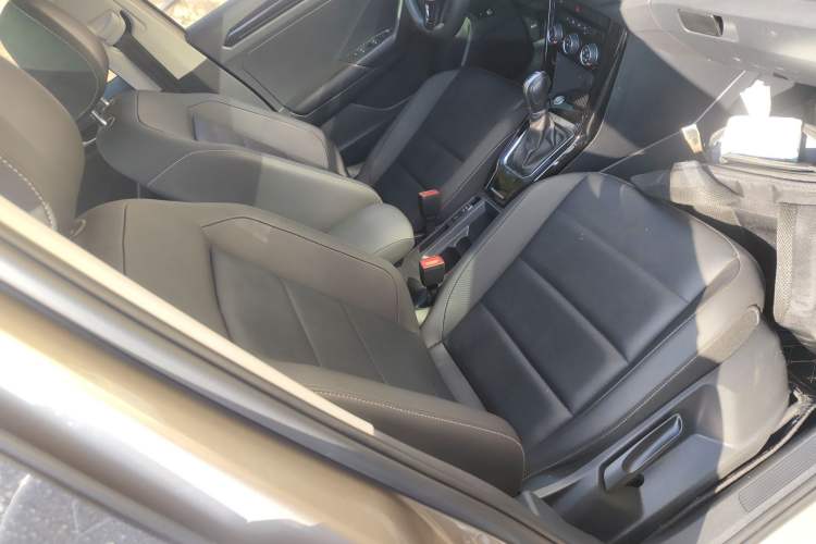 Used Volkswagen T-ROC 2020 280TSI DSG Two-Wheel Drive Comfort Version Right Front Seat