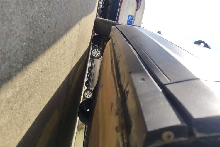 Used Volkswagen T-ROC 2020 280TSI DSG Two-Wheel Drive Comfort Version Right Side Sill