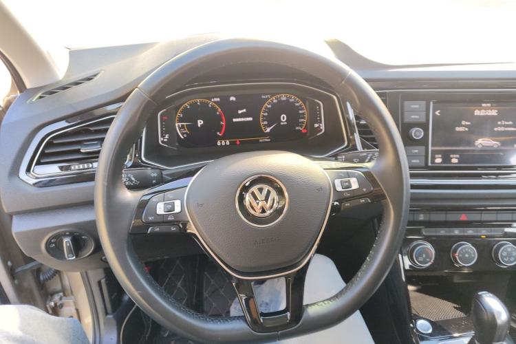 Used Volkswagen T-ROC 2020 280TSI DSG Two-Wheel Drive Comfort Version Steering Wheel