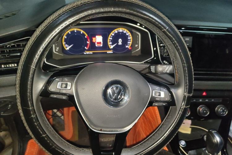 Used Volkswagen T-ROC 2020 280TSI DSG Two-Wheel Drive Comfort Version Steering Wheel