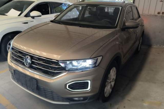 Ojetý Volkswagen T-ROC 2020 230TSI DSG Two-Wheel Drive Advanced Version