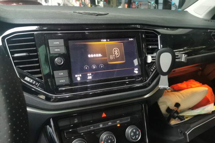 Used Volkswagen T-ROC 2020 280TSI DSG Two-Wheel Drive Comfort Version Audio And AC Panel