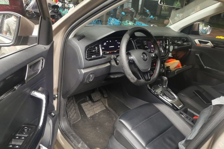 Used Volkswagen T-ROC 2020 280TSI DSG Two-Wheel Drive Comfort Version Driver Seat