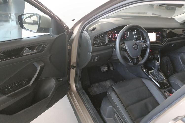 Used Volkswagen T-ROC 2020 280TSI DSG Two-Wheel Drive Comfort Version Driver Seat