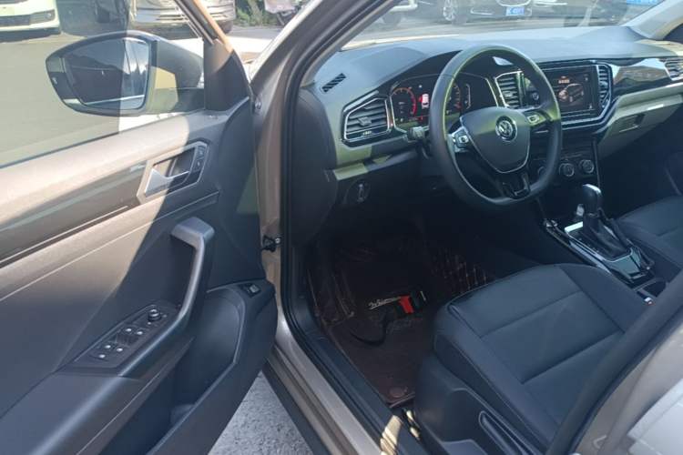 Used Volkswagen T-ROC 2020 280TSI DSG Two-Wheel Drive Comfort Version Driver Seat