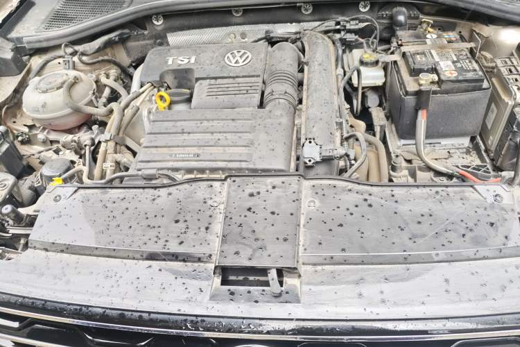 Used Volkswagen T-ROC 2020 230TSI DSG Two-Wheel Drive Advanced Version Engine Bay