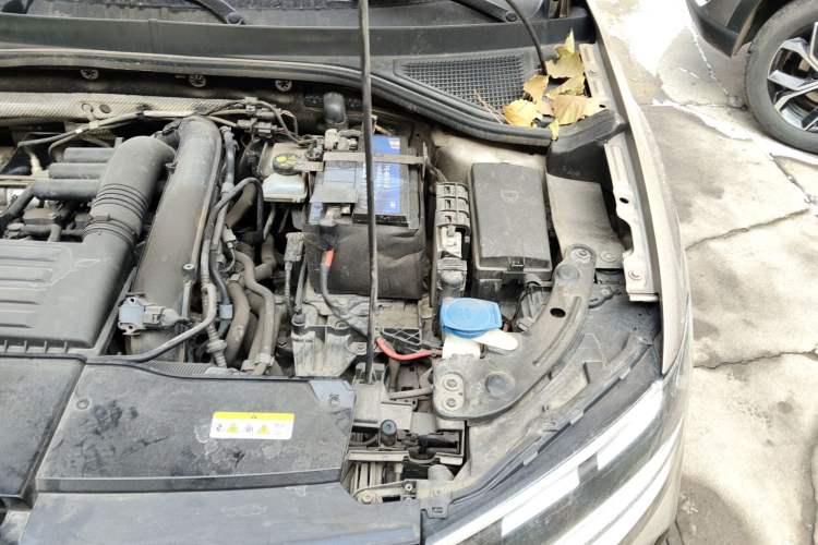 Used Volkswagen T-ROC 2020 280TSI DSG Two-Wheel Drive Comfort Version Engine Bay Left