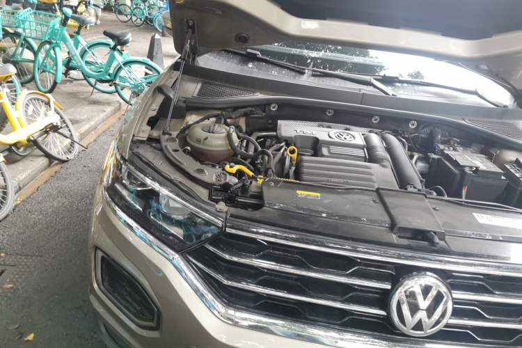 Used Volkswagen T-ROC 2020 280TSI DSG Two-Wheel Drive Comfort Version Engine Bay Right
