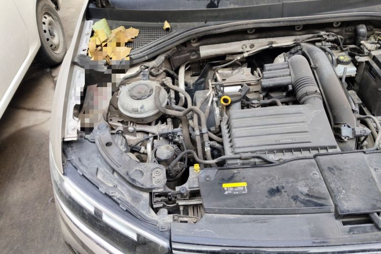 Used Volkswagen T-ROC 2020 280TSI DSG Two-Wheel Drive Comfort Version Engine Bay Right