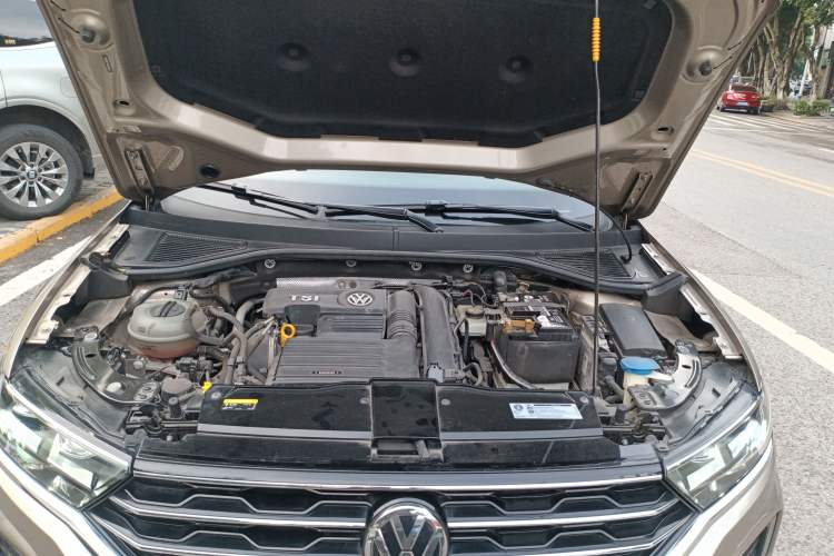 Used Volkswagen T-ROC 2020 280TSI DSG Two-Wheel Drive Comfort Version Engine Bay