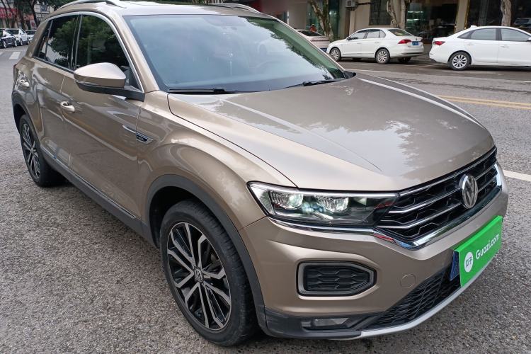 Used Volkswagen T-ROC 2020 280TSI DSG Two-Wheel Drive Comfort Version Front Right 45 Deg
