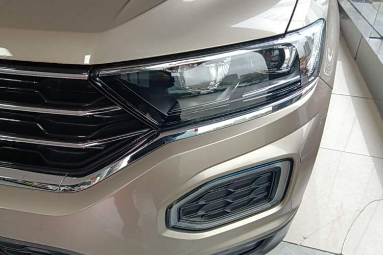 Used Volkswagen T-ROC 2020 230TSI DSG Two-Wheel Drive Advanced Version Left Front Headlight