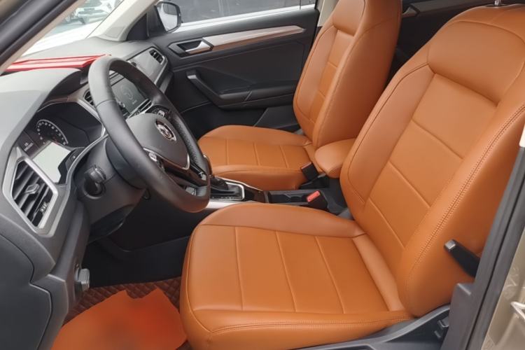 Used Volkswagen T-ROC 2020 230TSI DSG Two-Wheel Drive Advanced Version Left Front Seat