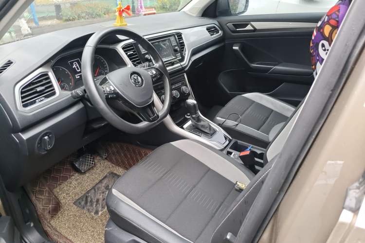 Used Volkswagen T-ROC 2020 230TSI DSG Two-Wheel Drive Advanced Version Left Front Seat