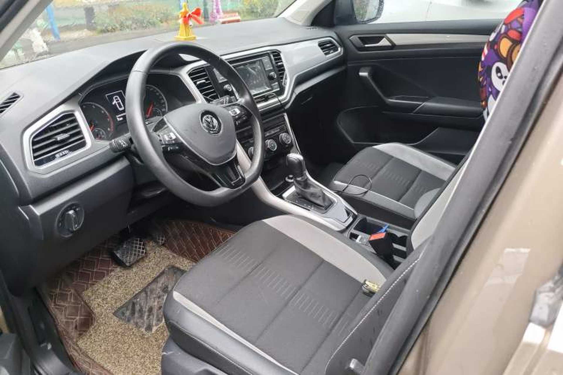 Used Volkswagen T-ROC 2020 230TSI DSG Two-Wheel Drive Advanced Version Left Front Seat