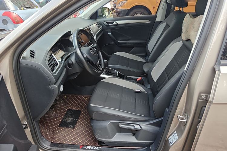 Used Volkswagen T-ROC 2020 230TSI DSG Two-Wheel Drive Advanced Version Left Front Seat