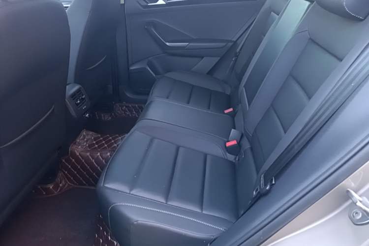 Used Volkswagen T-ROC 2020 280TSI DSG Two-Wheel Drive Comfort Version Left Rear Seat
